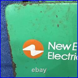 Vintage New England Electric Metal First Aid Kit Rhode Island Narragansett
